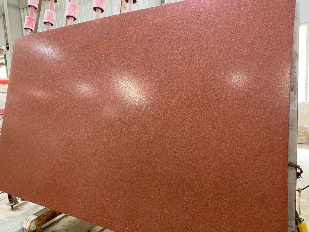 Lakha Red