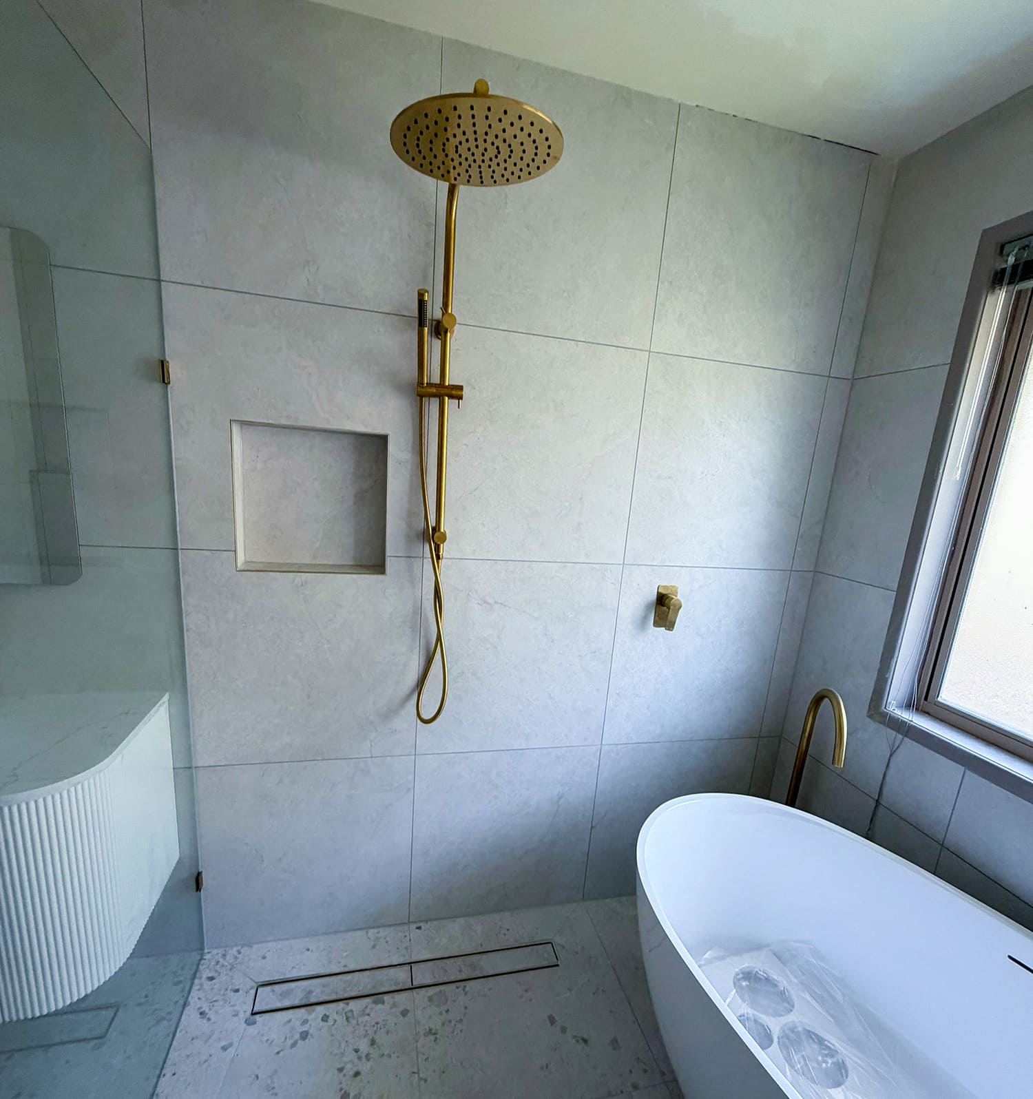 Featured • Bathroom • Wall