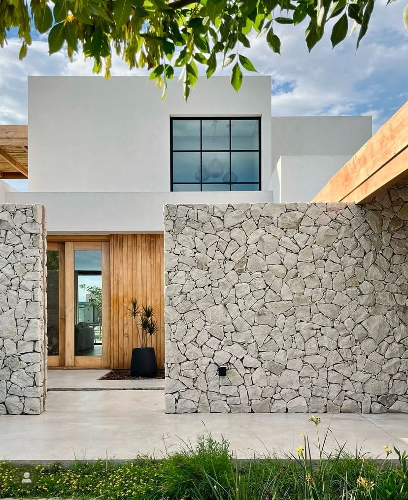 Featured • Outdoor • Wall