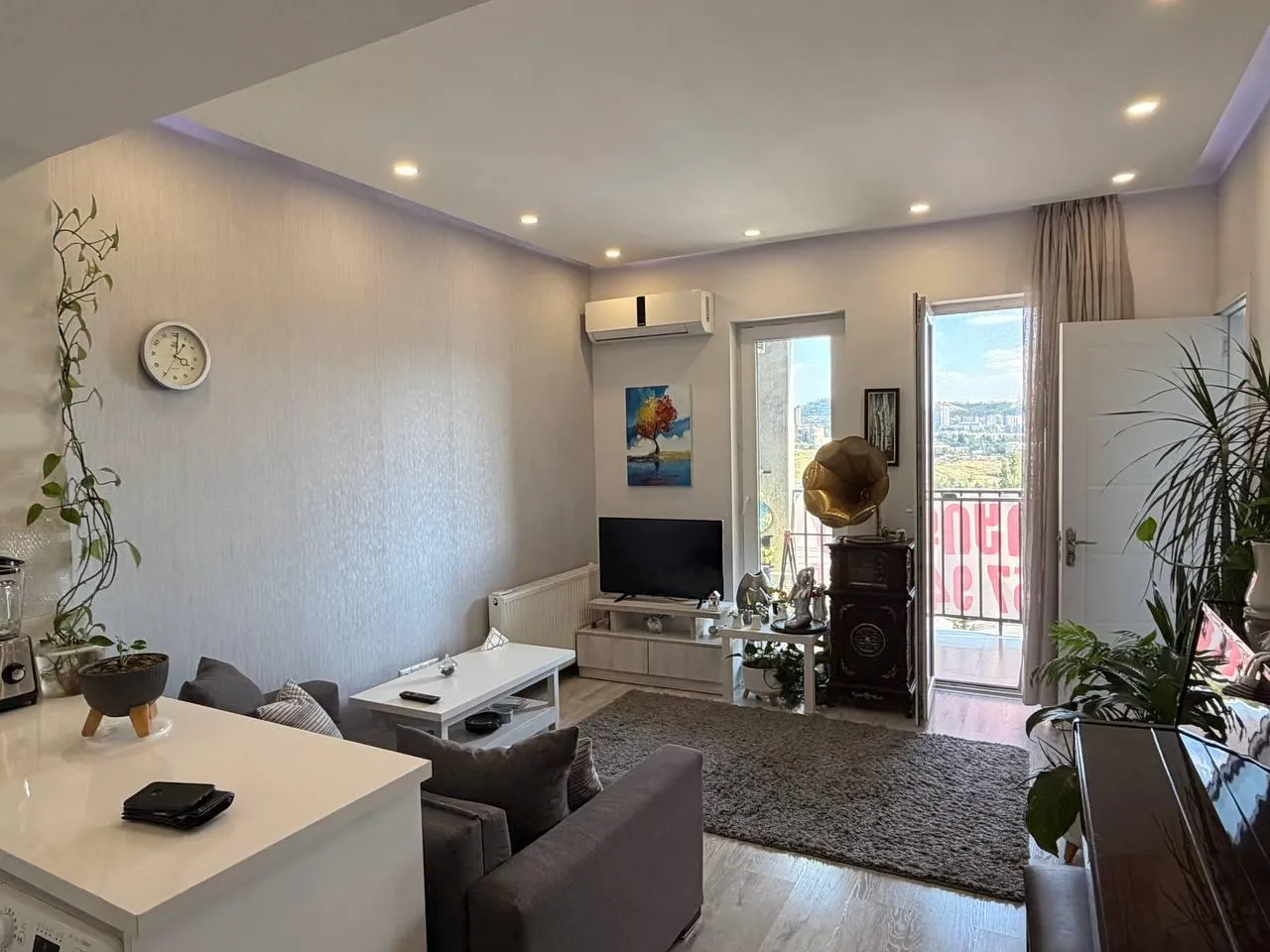 Apartment for Sale in the Uniks Complex, French Quarter · 5
