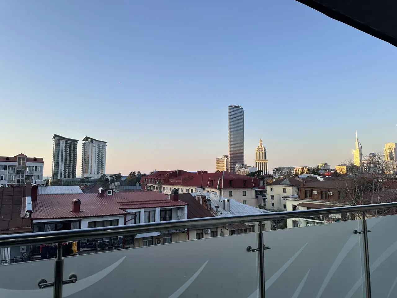 Parnavaz Mepe St, 140 · 98.8 m² · 3