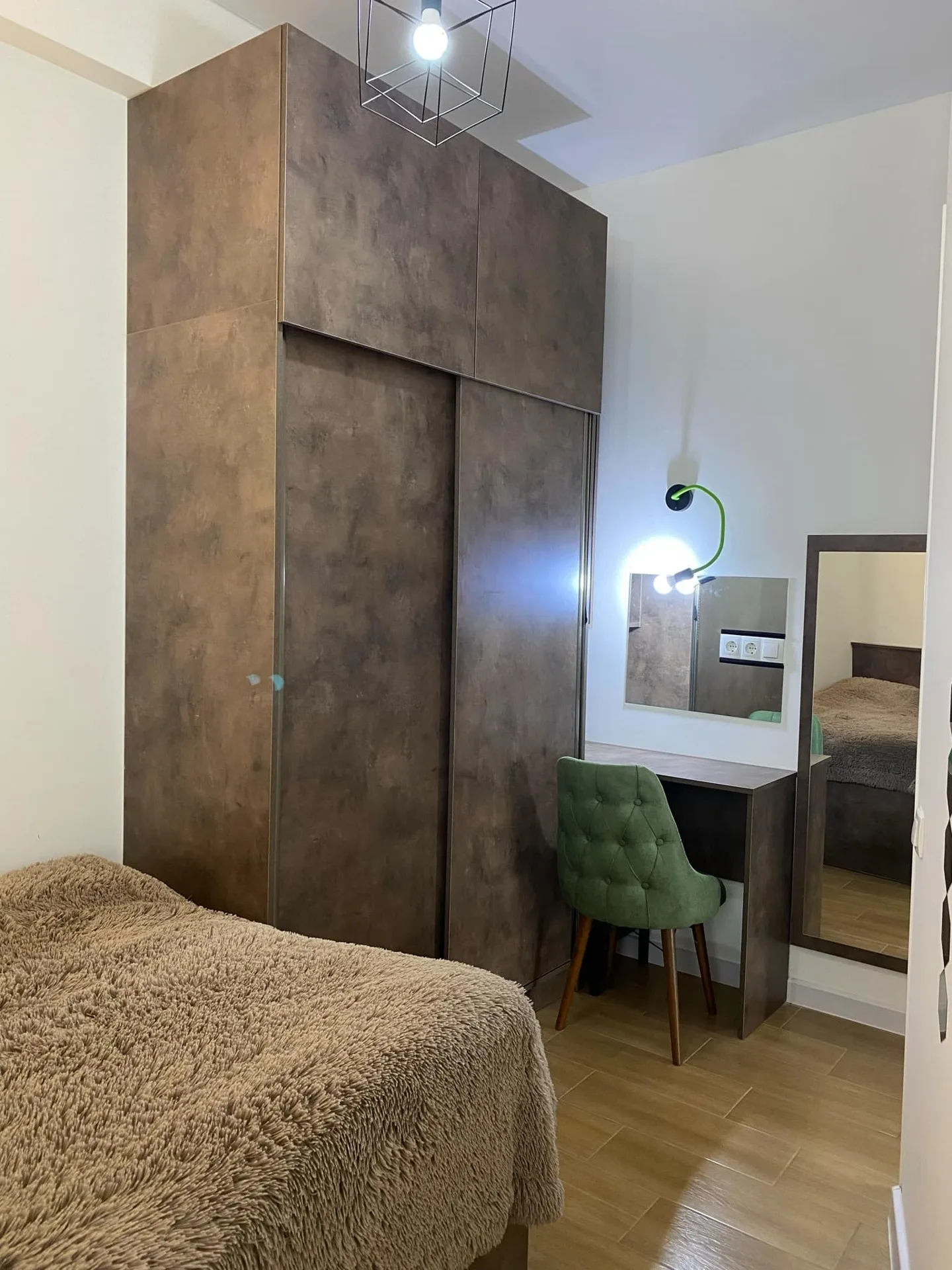 Nadira Khosharauli St, 8, Alex Gogolauris St, 25 · 62 m² · 5/12