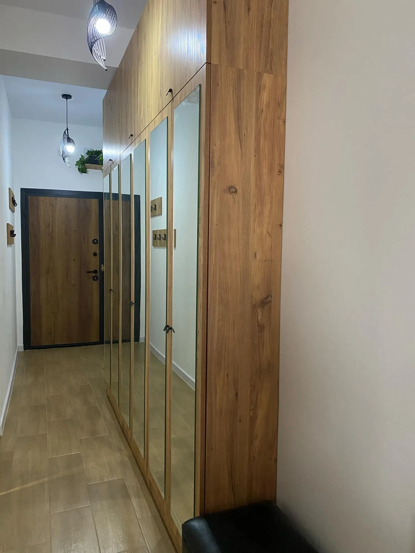 Nadira Khosharauli St, 8, Alex Gogolauris St, 25 · 62 m² · 7/12