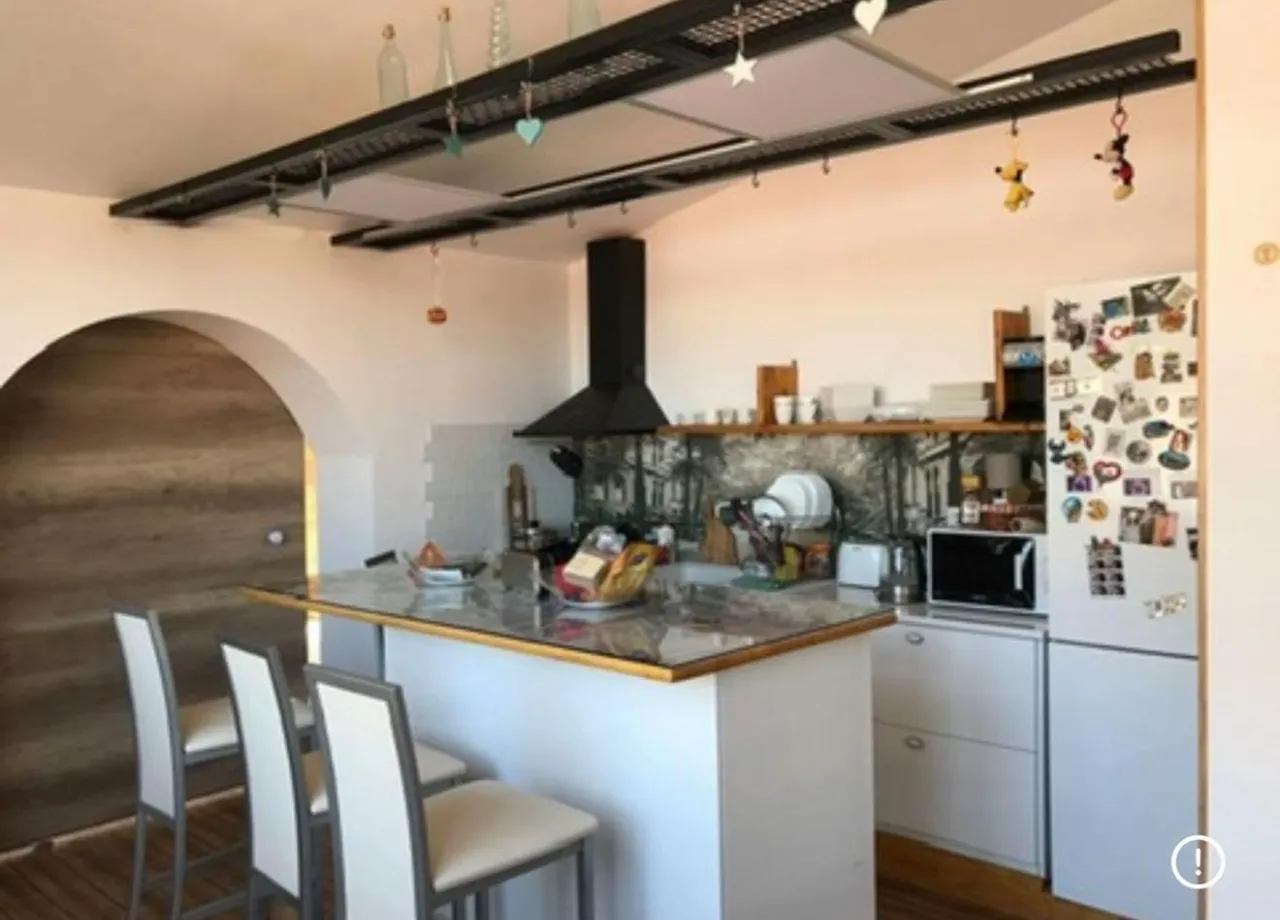 Irakli Gamrekeli St, 8 · 182 m² · 5