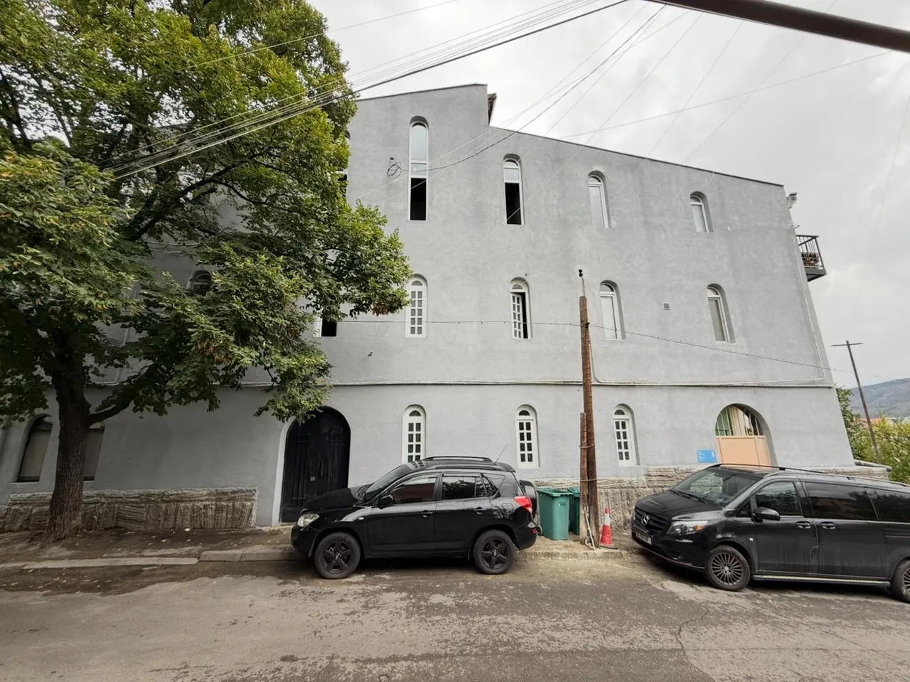 Irakli Gamrekeli St, 8 · 182 m² · 12