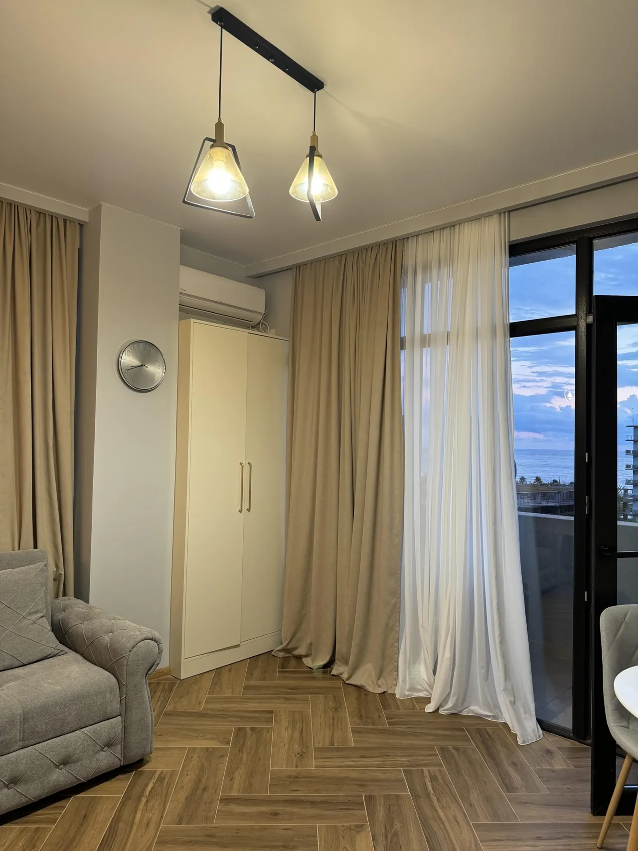 Rejeb Nizharaadze St, 25 · 34 m² · 5