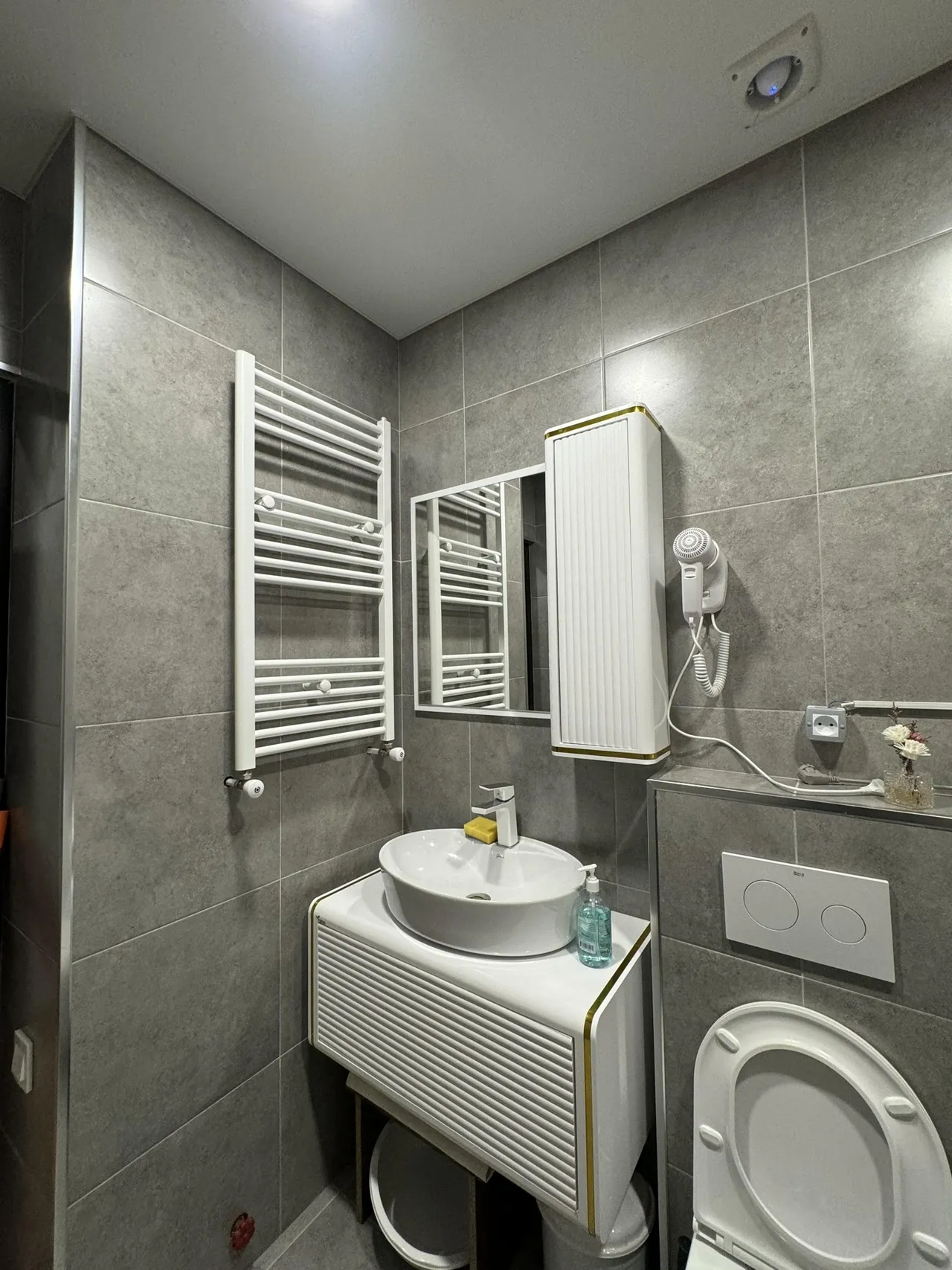 Rejeb Nizharaadze St, 25 · 34 m² · 11