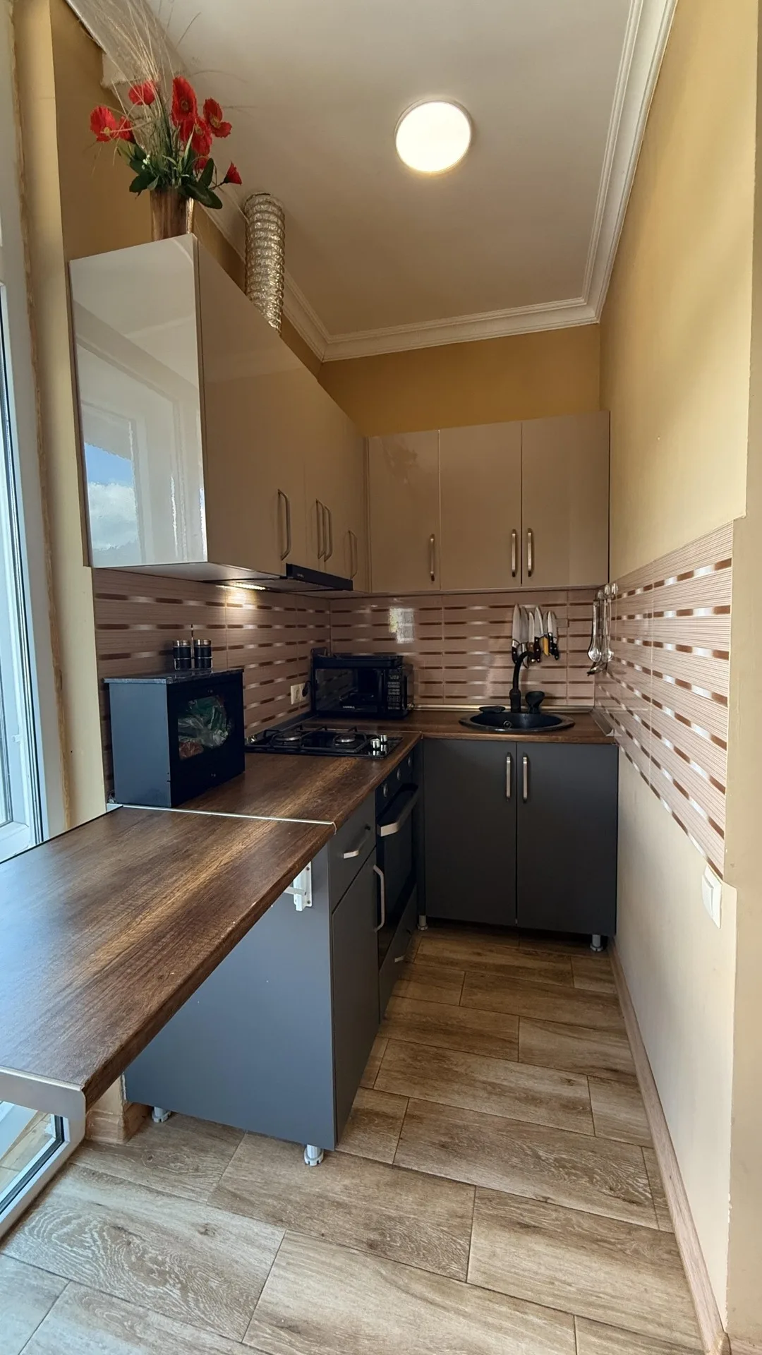 Tamar Mepe Ave, 22a · 65 m² · 5/12