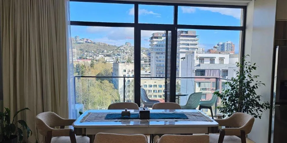 Mikheil Burdzgla St, 20 · 150 m² · 4/10
