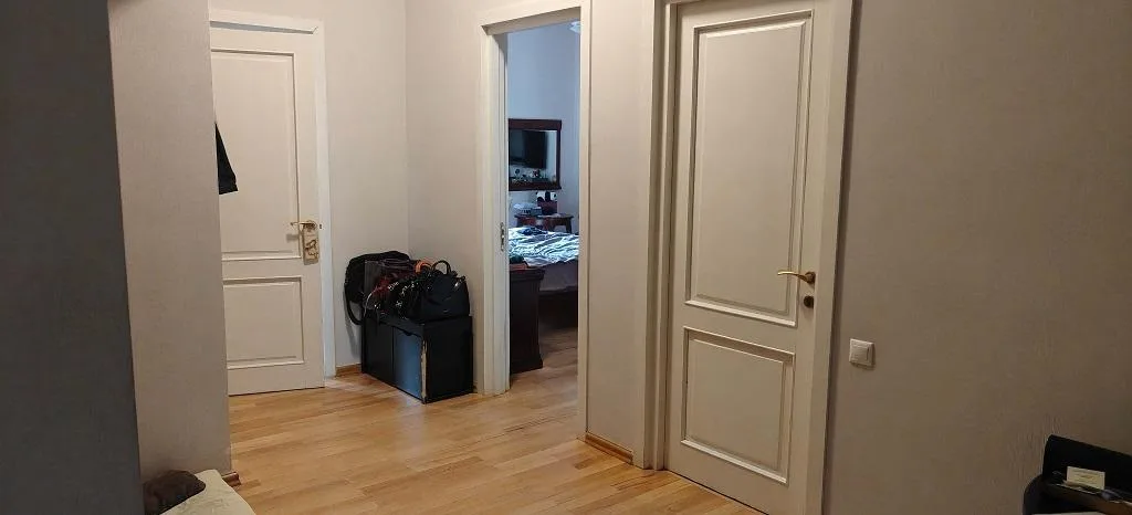Zakaria Paliashvili St, 110 · 148 m² · 3/12