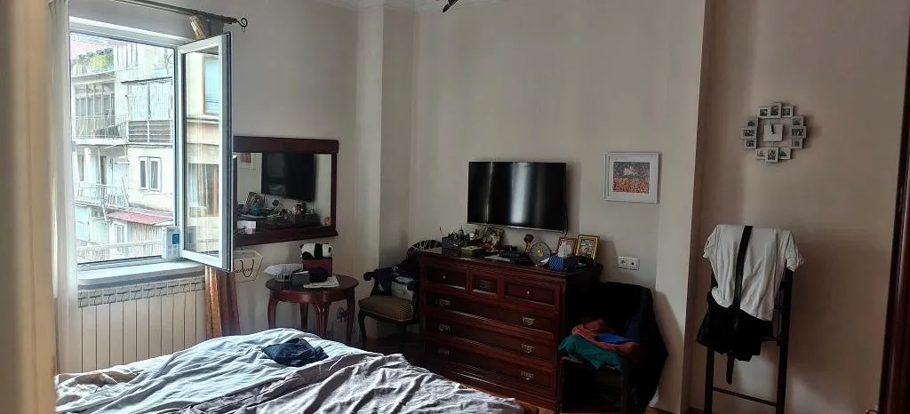 Zakaria Paliashvili St, 110 · 148 m² · 5