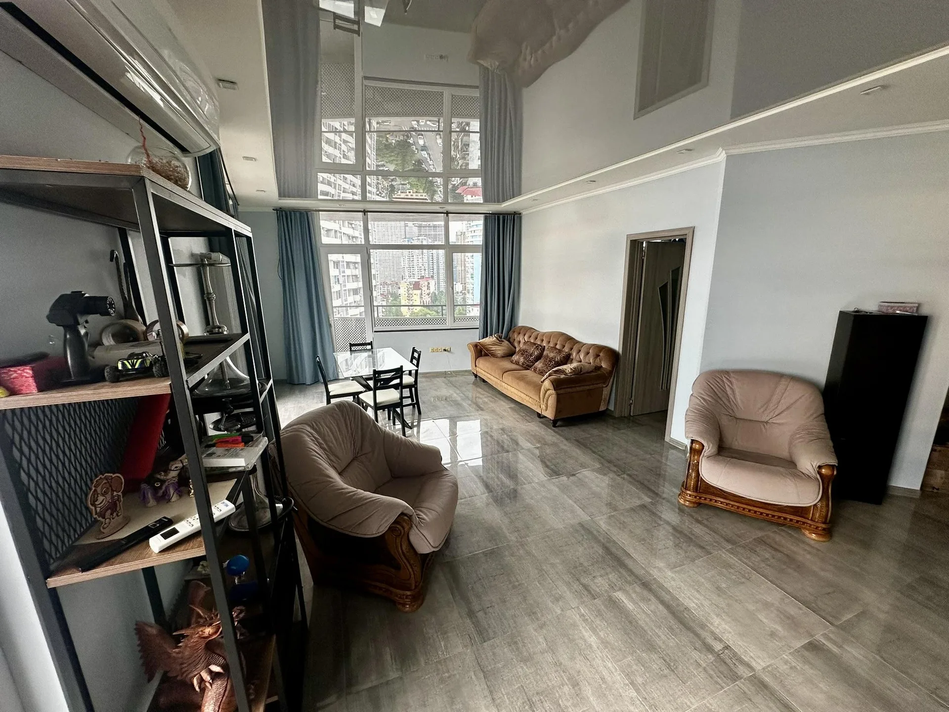 Shalva Inasaridze St, 13 · 150 m² · 3/12