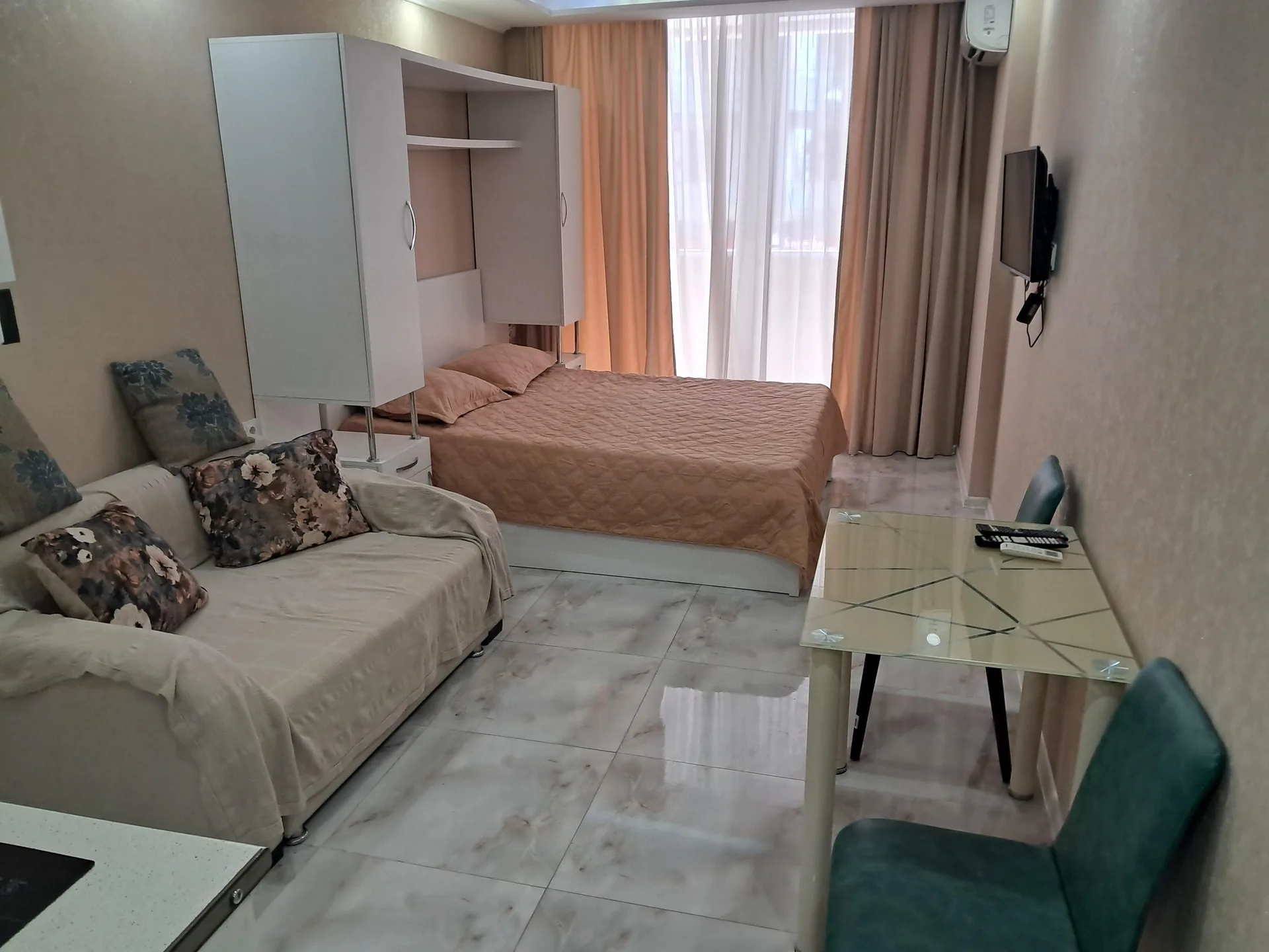 Rejeb Nizharaadze St, 18 · 32 m² · 3/9