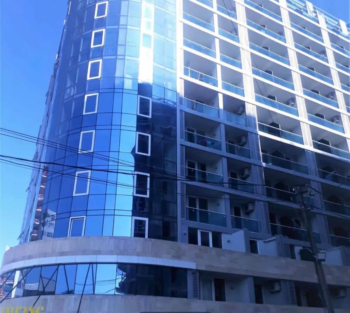 Rejeb Nizharaadze St, 18 · 32 m² · 5