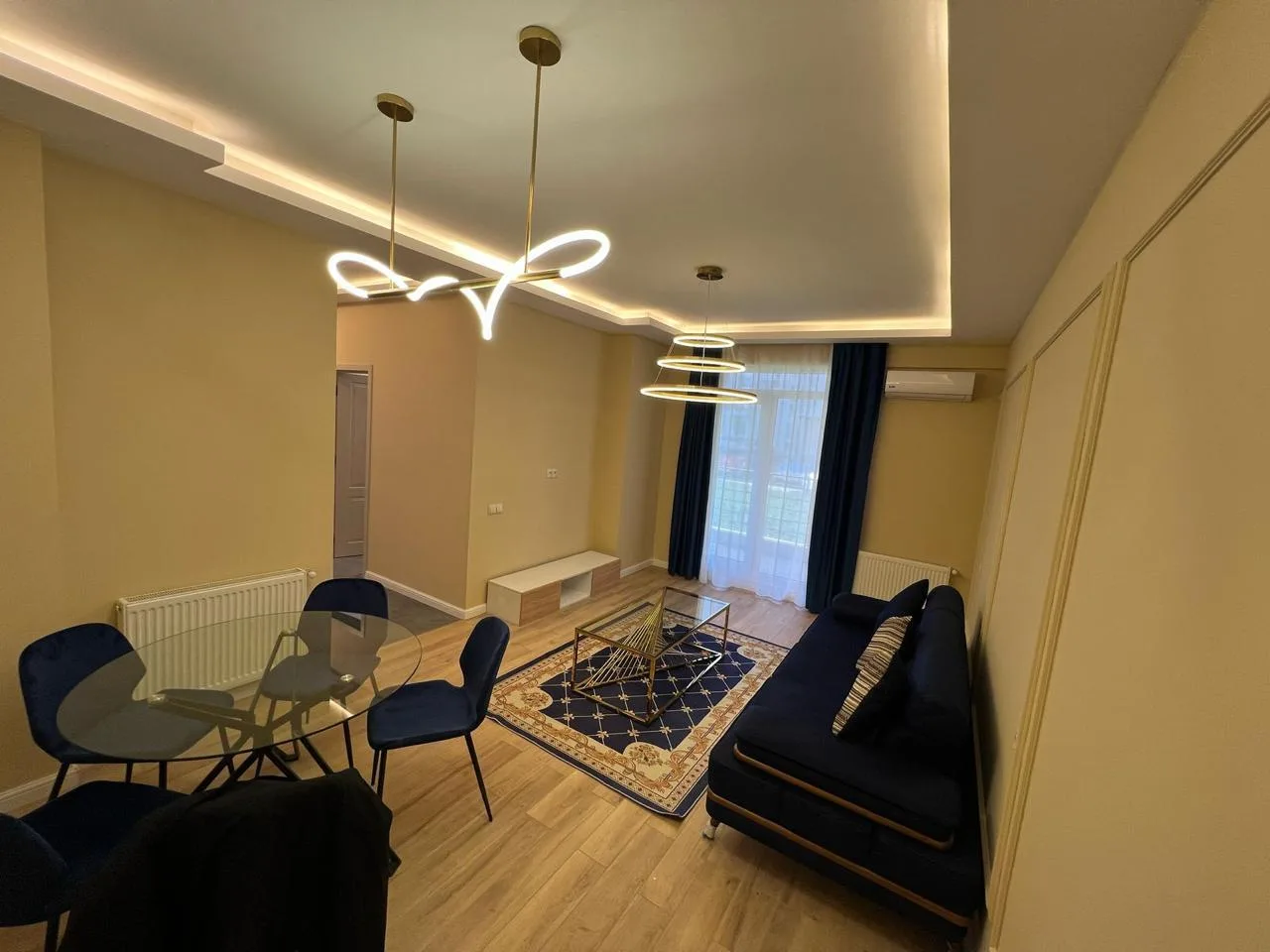 Bob Walsh St, 32 · 80 m² · 2/12