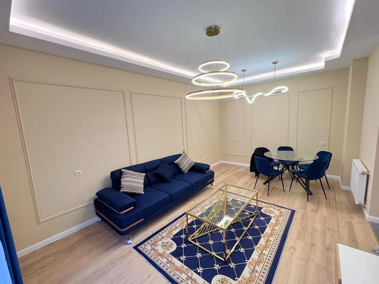 Bob Walsh St, 32 · 80 m² · 4