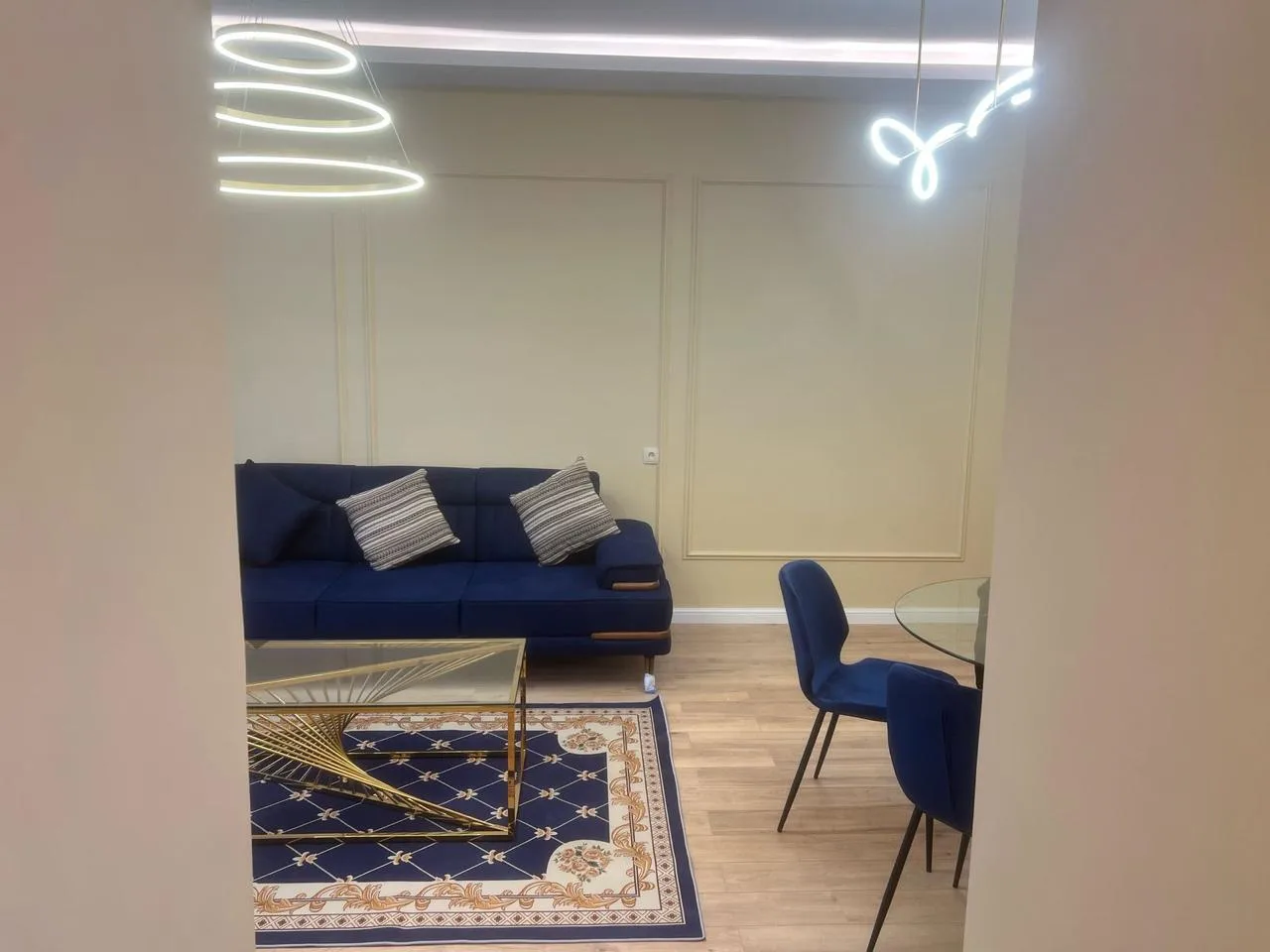 Bob Walsh St, 32 · 80 m² · 7/12