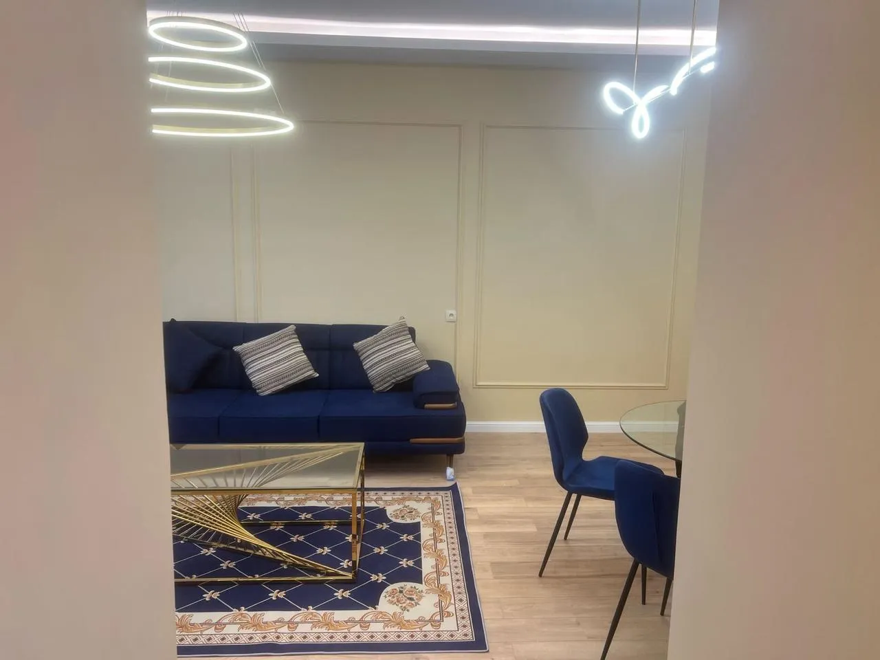 Bob Walsh St, 32 · 80 m² · 7