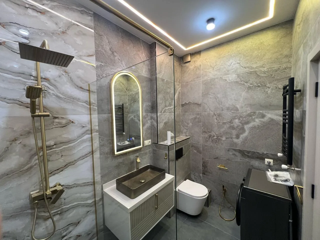 Bob Walsh St, 32 · 80 m² · 12/12