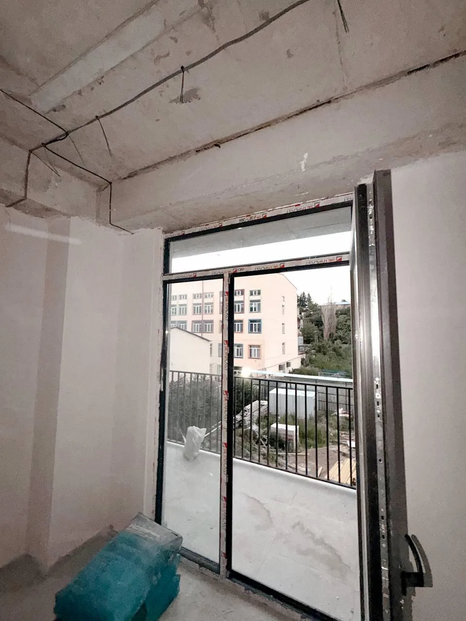Sergi Tsuladze St, 34 · 52 m² · 9/12