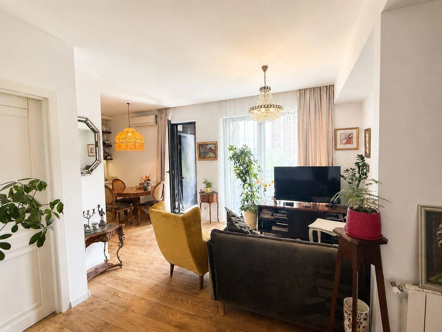 University Street, 46/7-10 · 80 m² · 4/12