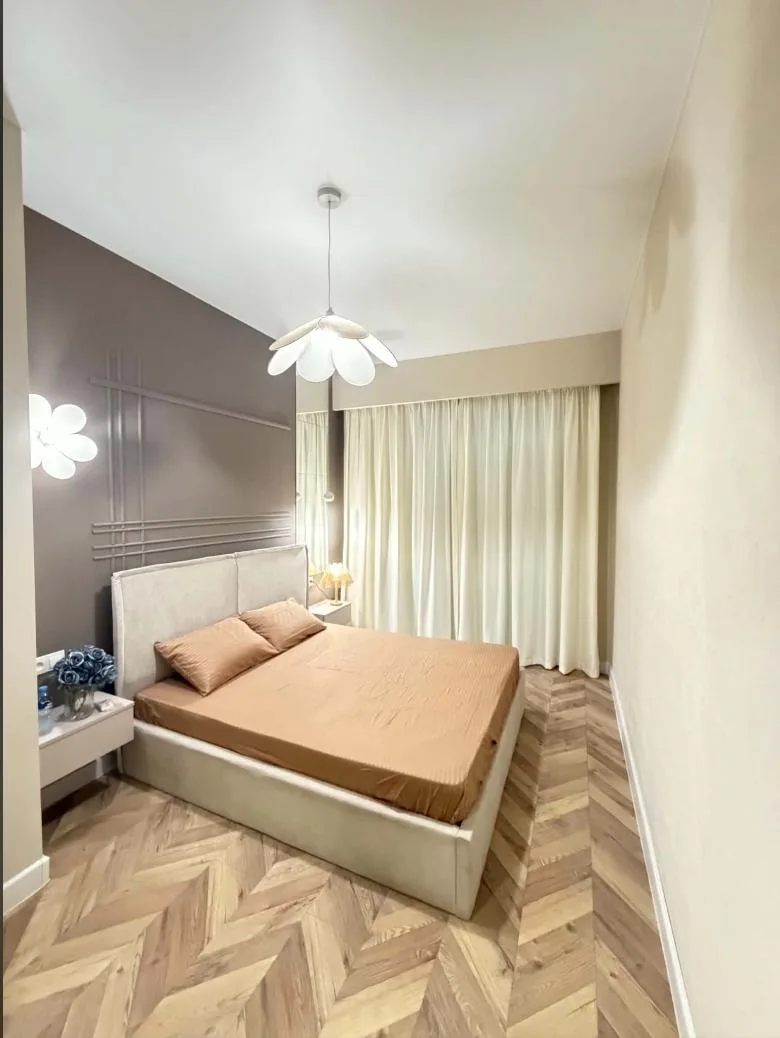 Zhiuli Shartava St, 43 · 67 m² · 4/12