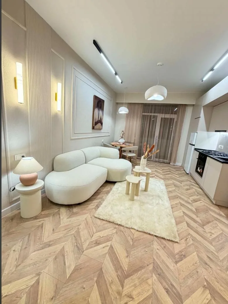 Zhiuli Shartava St, 43 · 67 m² · 5/12