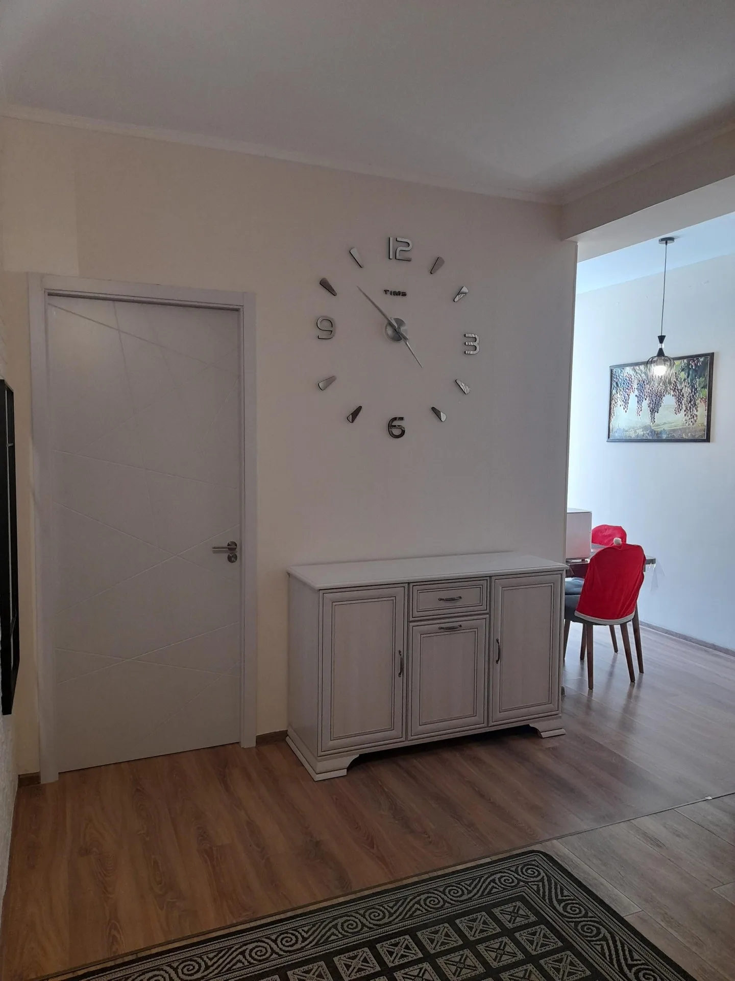 Givi Zhvania St, 23 · 70 m² · 3/12