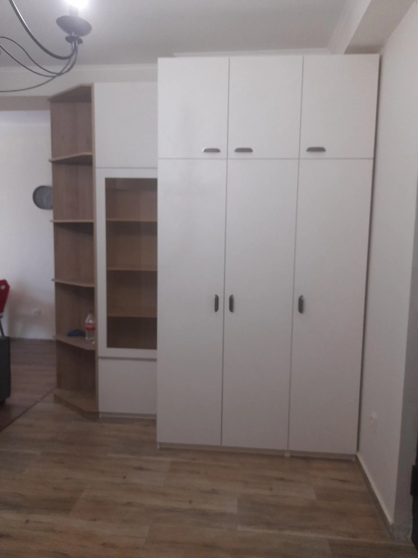 Givi Zhvania St, 23 · 70 m² · 6/12