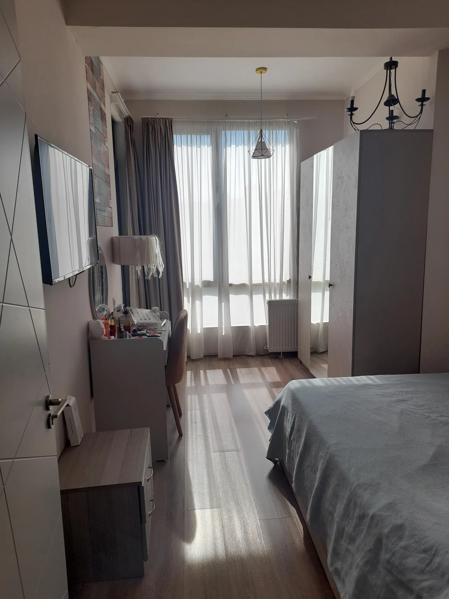 Givi Zhvania St, 23 · 70 m² · 9/12