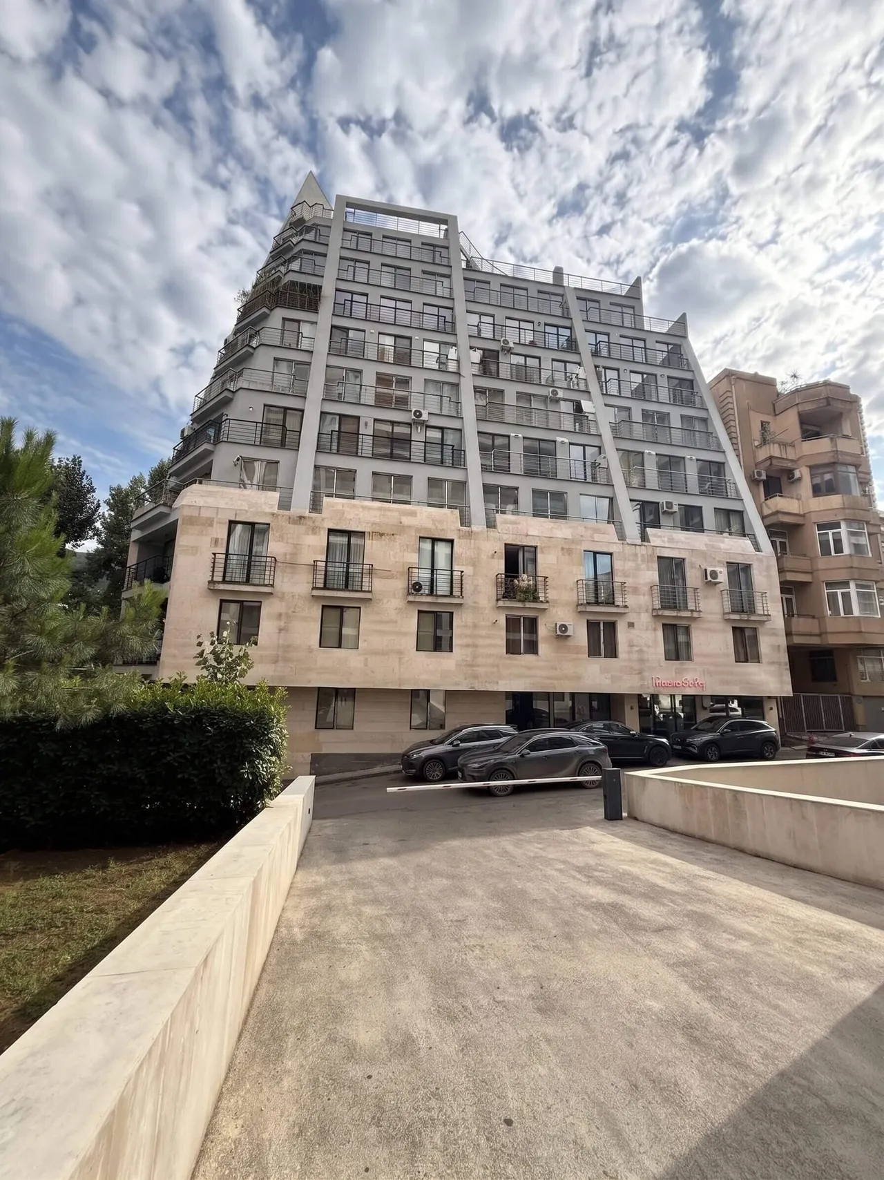 Nino Ramishvili St, 5g · 345 m² · 4