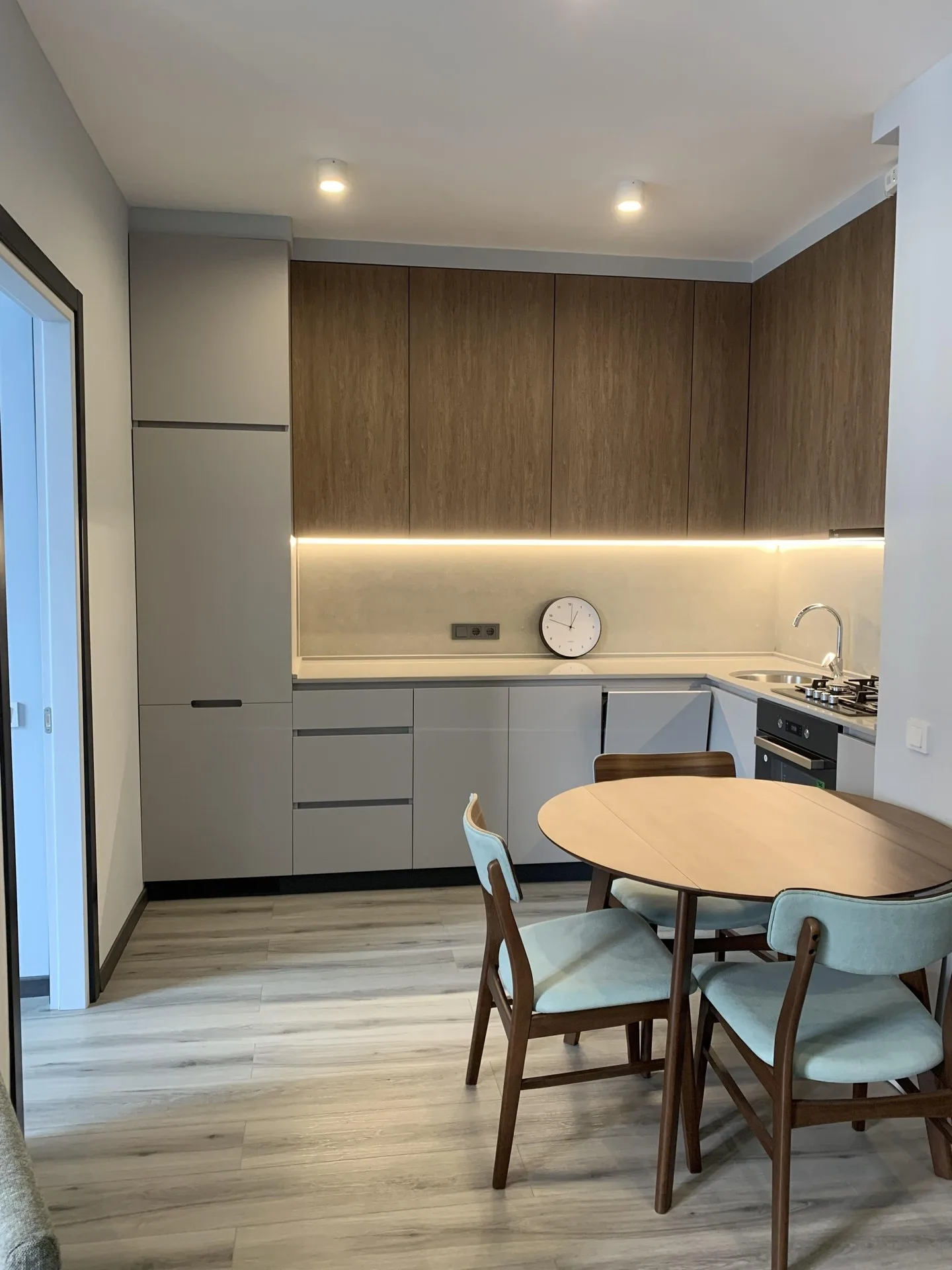 Zhiuli Shartava Ave, 10 · 42 m² · 6/12