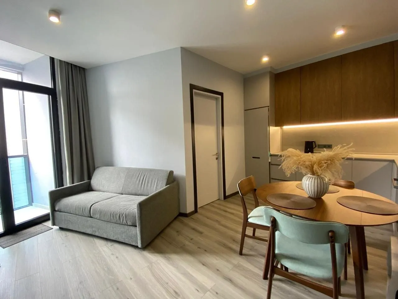 Zhiuli Shartava Ave, 10 · 42 m² · 7