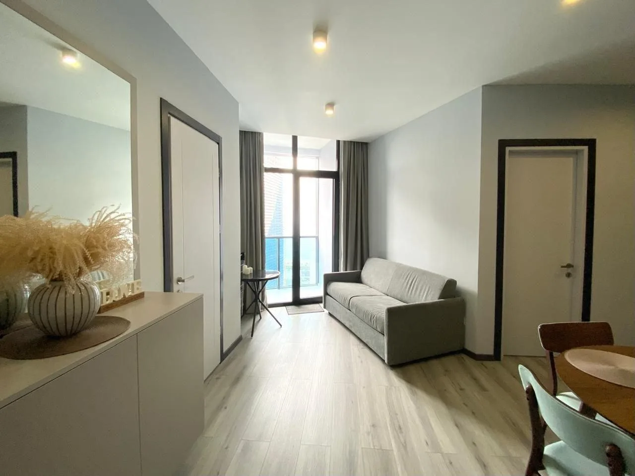 Zhiuli Shartava Ave, 10 · 42 m² · 10/12