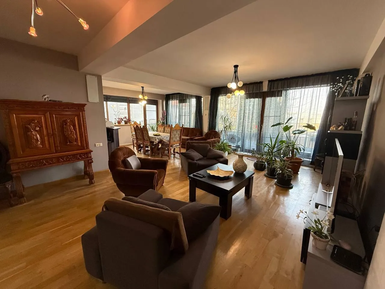 Mtskheta Exit, 13 · 240 m² · 2
