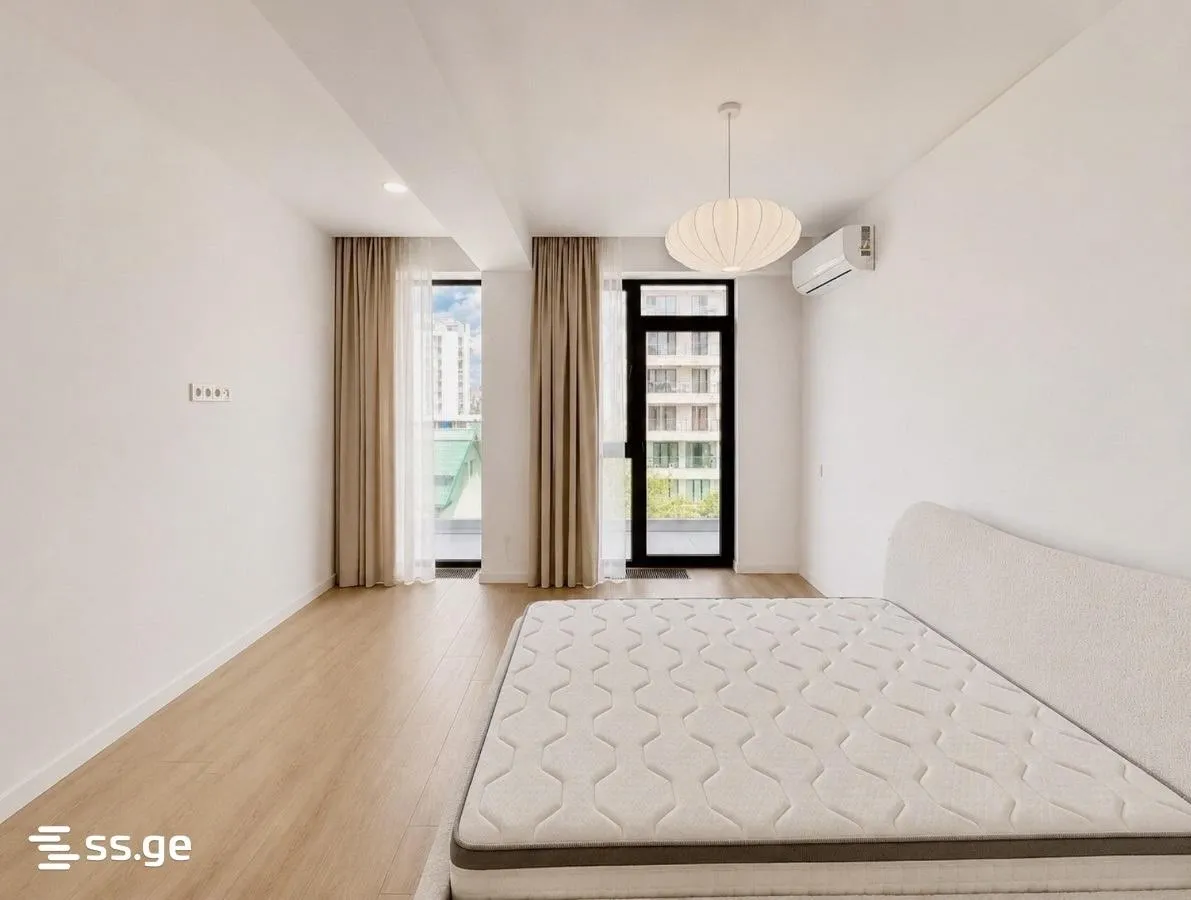 Giorgi Guramishvili Lane, 13a · 202 m² · 8