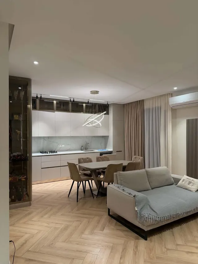 Leo Kvachadze St, 19 · 100 m²