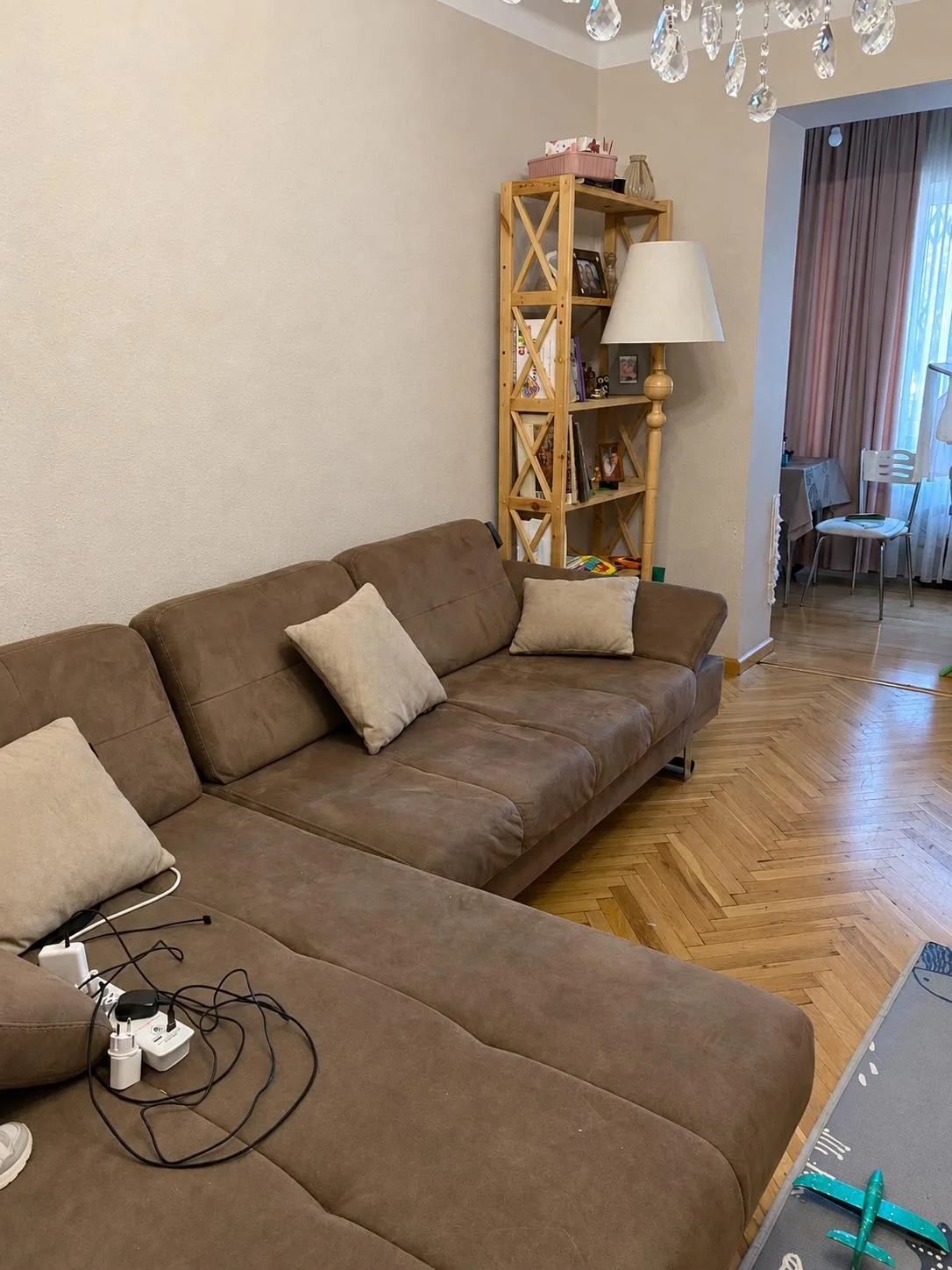 Giorgi Tsabadze St, 15 · 92 m² · 1/12