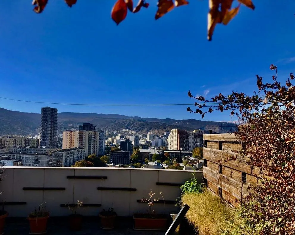 Beri Gabriel Salosi Ave, 48e · 207.9 m² · 9
