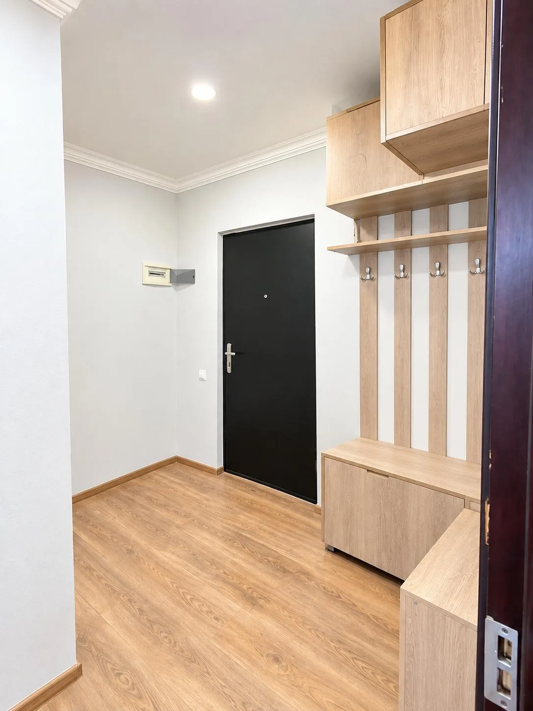 Mikhail Lermontov St, 117 · 46.6 m² · 4/6