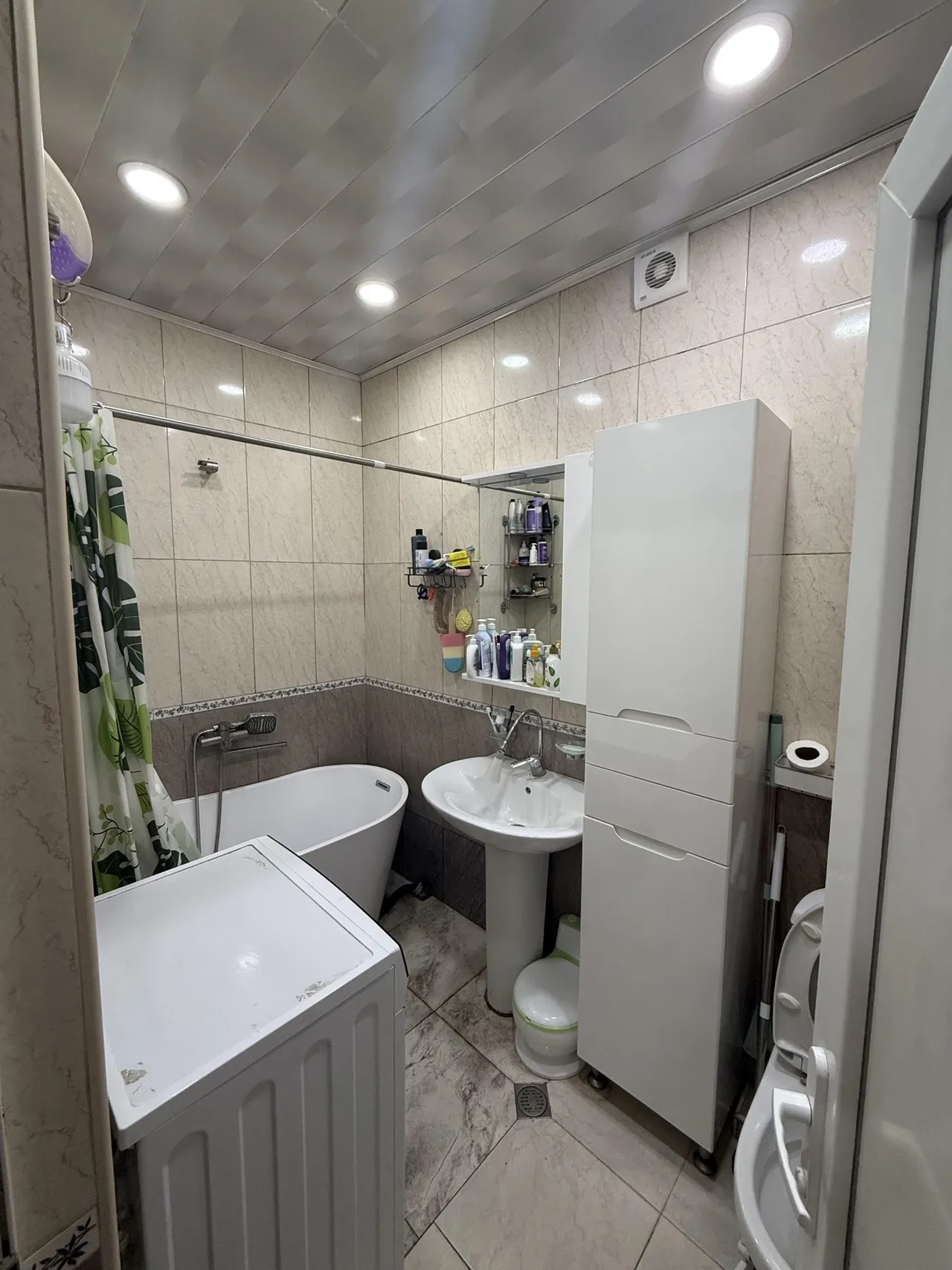 Leo Davitashvili St · 52 m² · 3