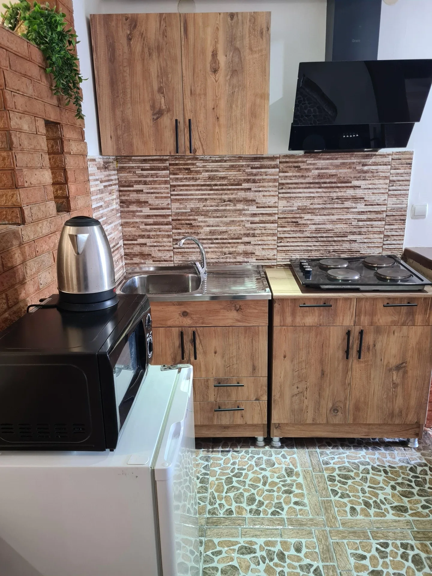 Nodar Bokhua St, 5 · 23 m² · 4/11