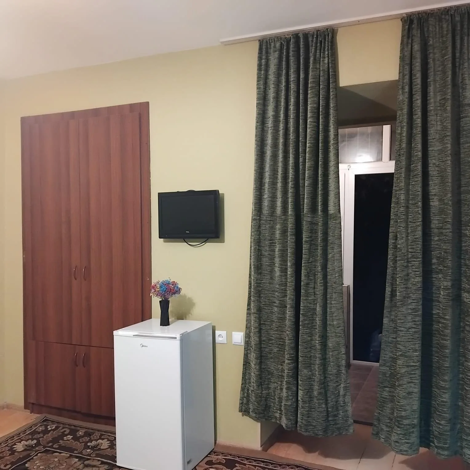 Beglar Akhospireli 3rd Dead End, 5 · 23 m² · 10/12