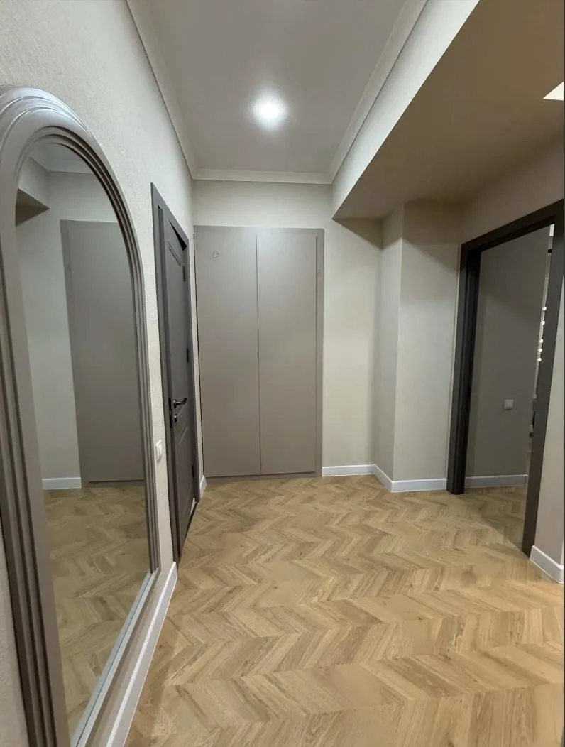 Andria Apakidze St, 5 · 48 m² · 9