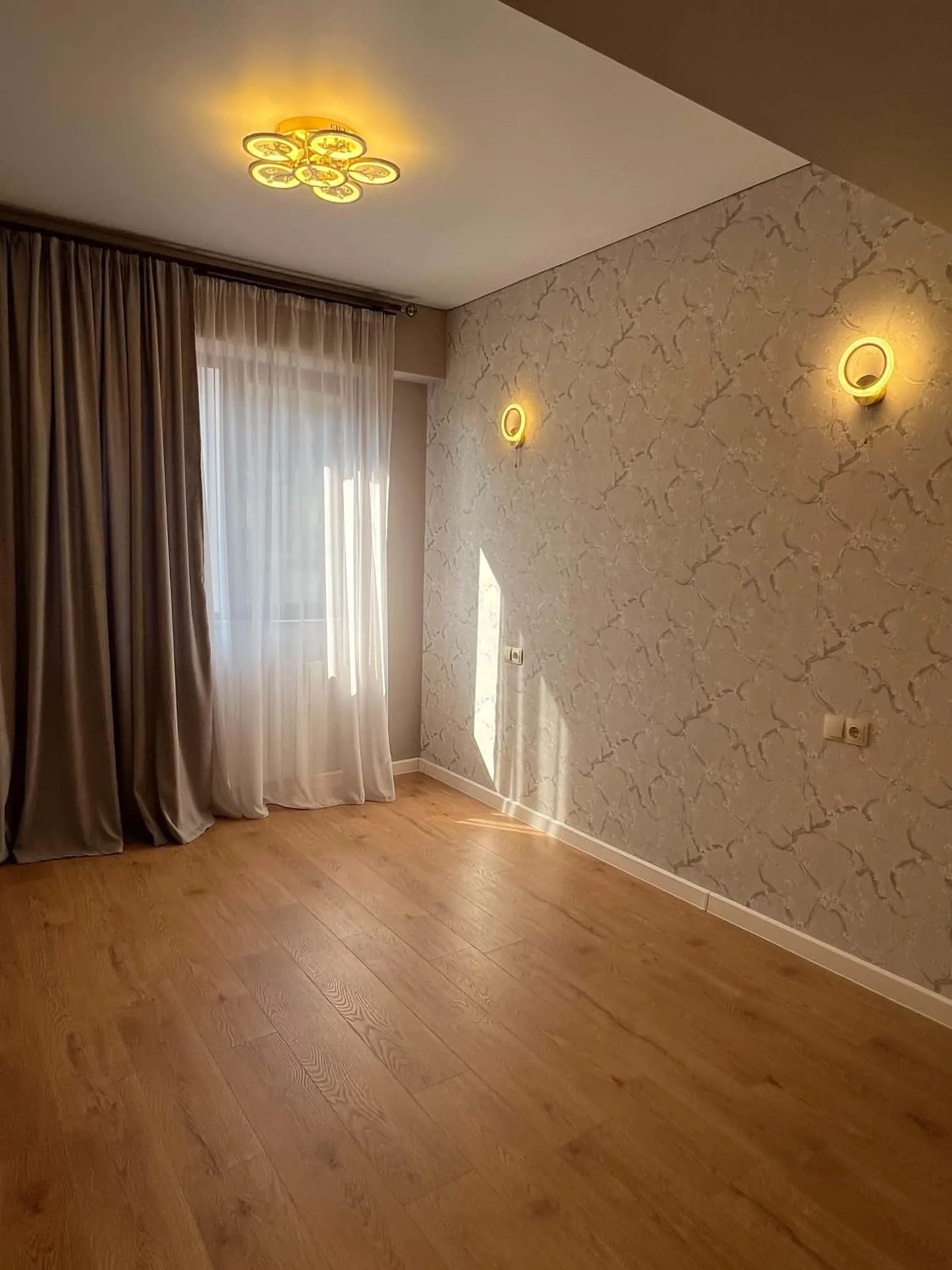 Giorgi Brtskinvale St, 50 · 50 m² · 4/11