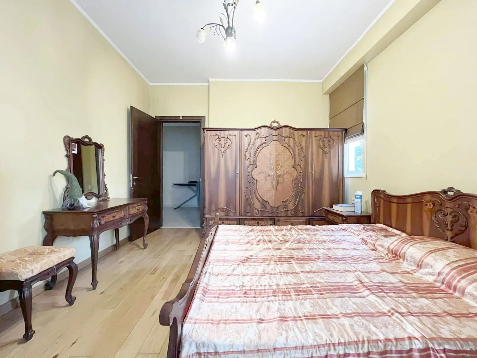 Vazha-Pshavela Ave, 71 · 106 m² · 7/11
