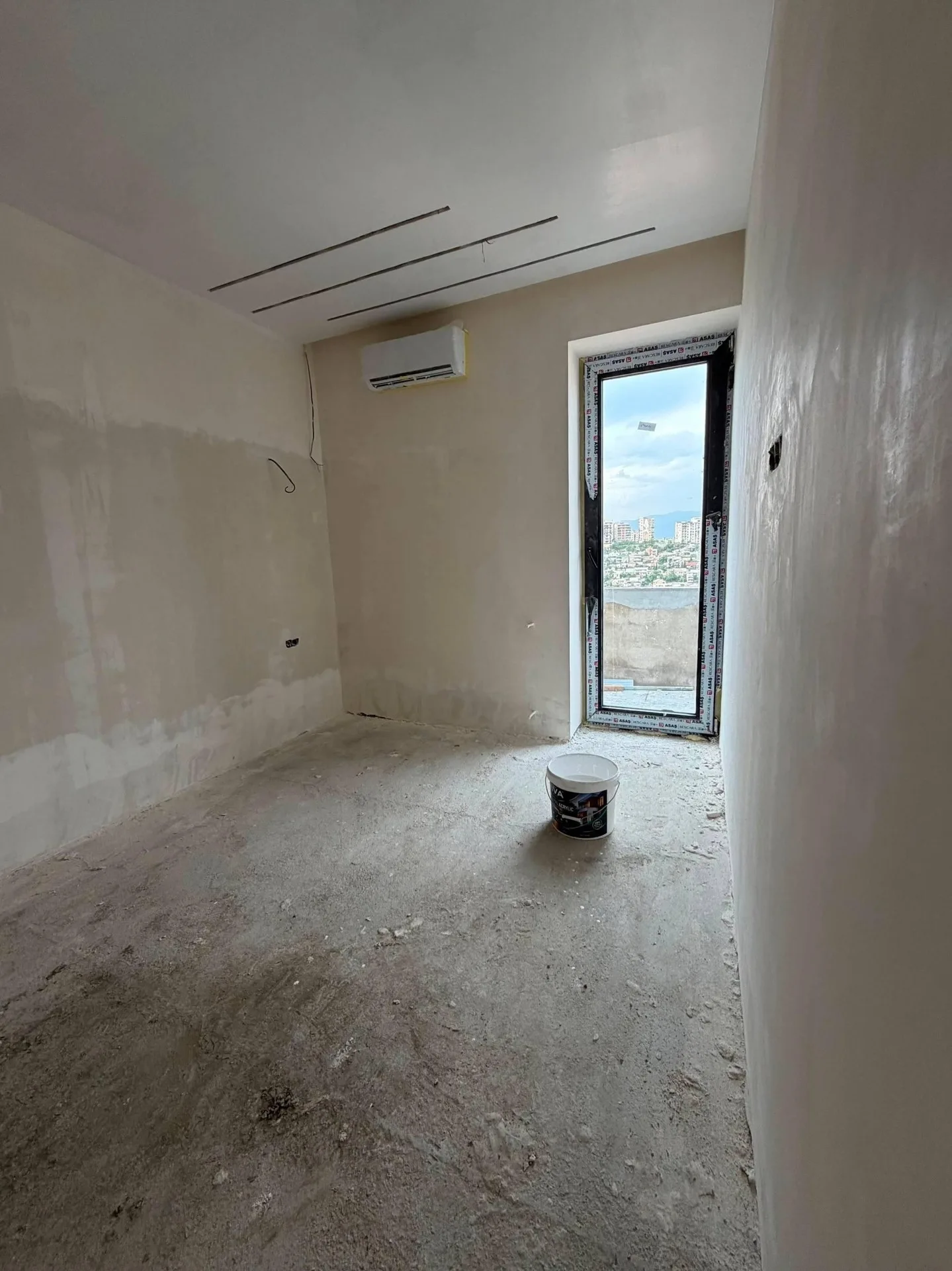 Ilia Chavchavadze Ave, 27 · 81 m² · 4/9