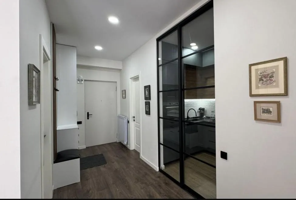 Nino Zhvania St, 73 · 134 m² · 2