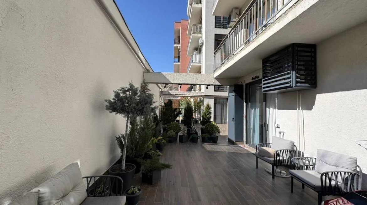 Nino Zhvania St, 73 · 134 m² · 12/12