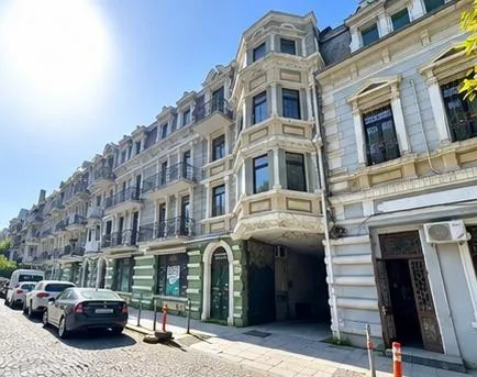 Kote Marjanishvili St, 10 · 130.9 m² · 2